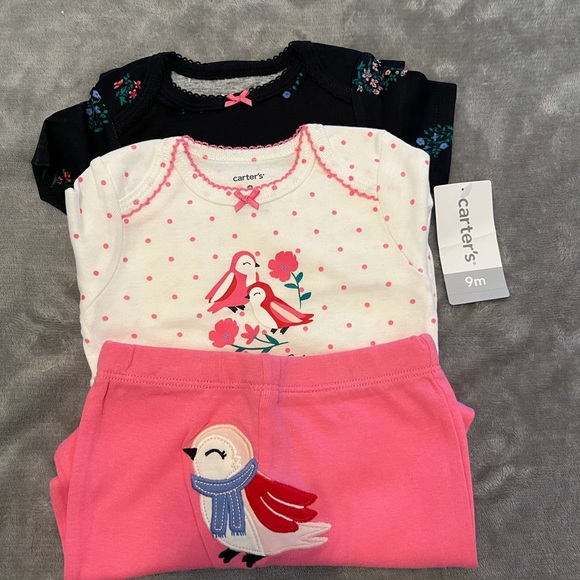 Carter’s sets - Picture 3 of 4
